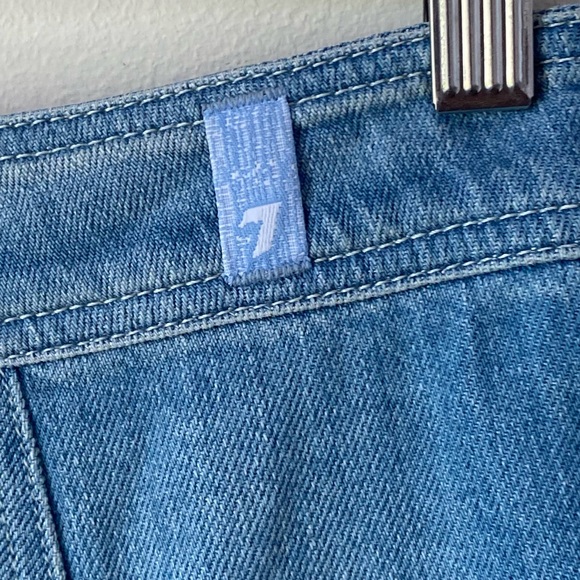 7 FOR ALL MANKIND Button-Front Flowy Denim Midi Skirt (6) - Picture 7 of 9